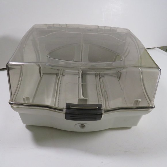 Fellows Floppy Disk Case with permeant center divider & moveable dividers - Picture 9 of 13